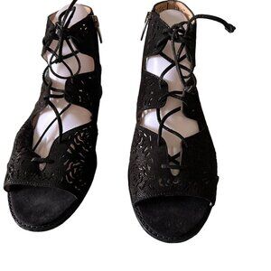 Vincent Camuto Lace Up Wedge Black Ghillie-style